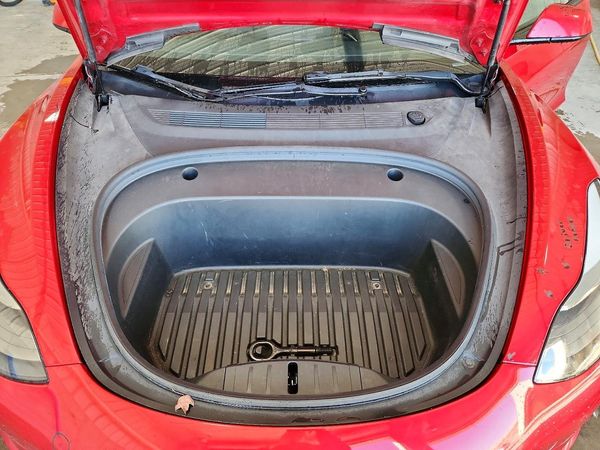 2023 TESLA MODEL 3 — Engine bay
