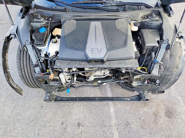 2023 KIA EV6 Light, Wind — Engine bay