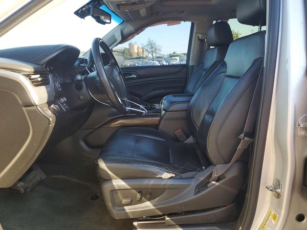 2015 CHEVROLET TAHOE LT — DENT