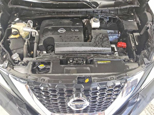 2021 NISSAN MURANO S — Engine bay