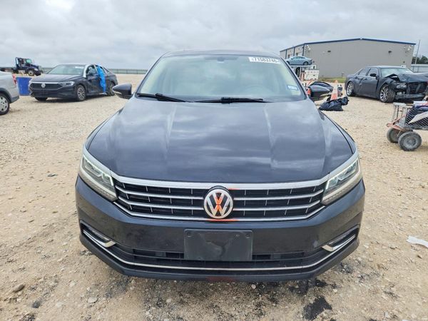 2017 VOLKSWAGEN PASSAT SE — DIRF