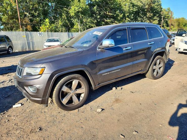 2015 JEEP GRAND CHEROKEE Overland — Front 3/4