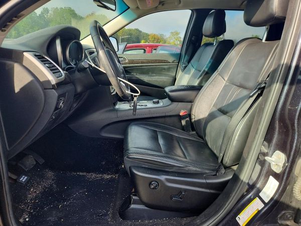 2012 JEEP GRAND CHER OKEE LAREDO 4X4 — DENT