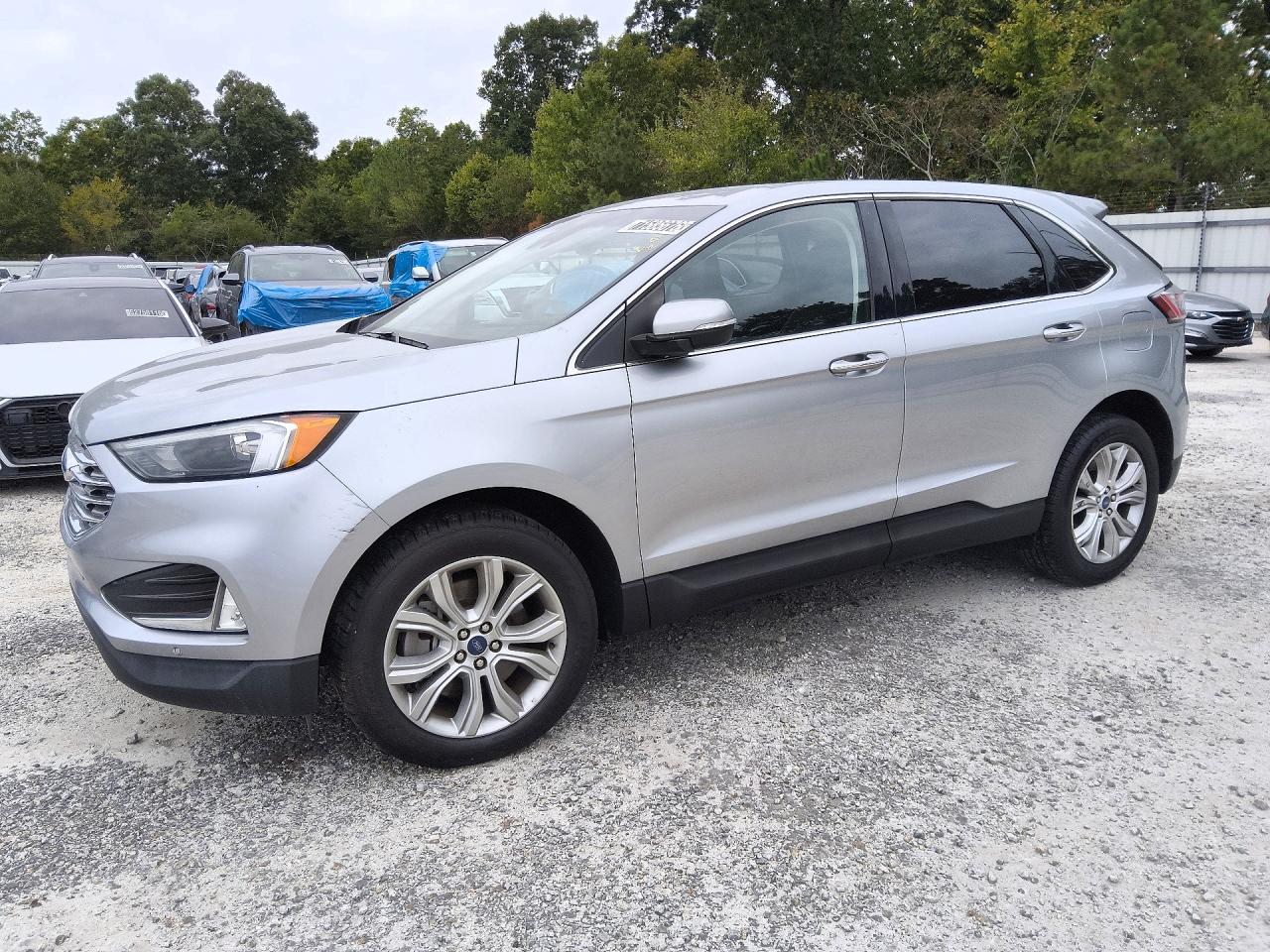 2022 FORD EDGE Titanium — Front 3/4
