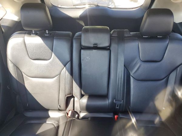 2022 FORD EDGE Titanium — SUVN