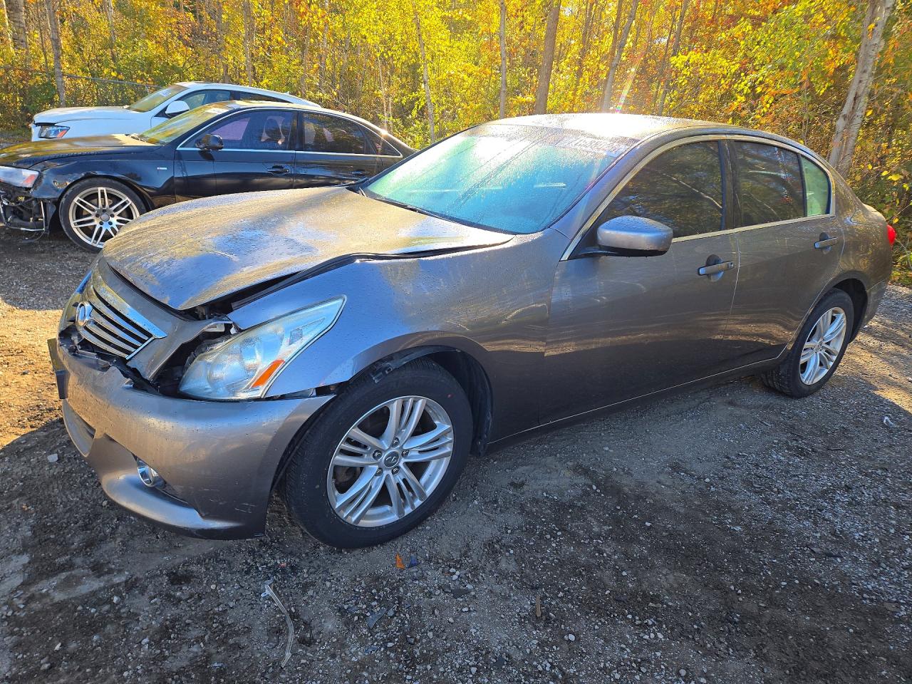 2012 INFINITI G37 — Front 3/4