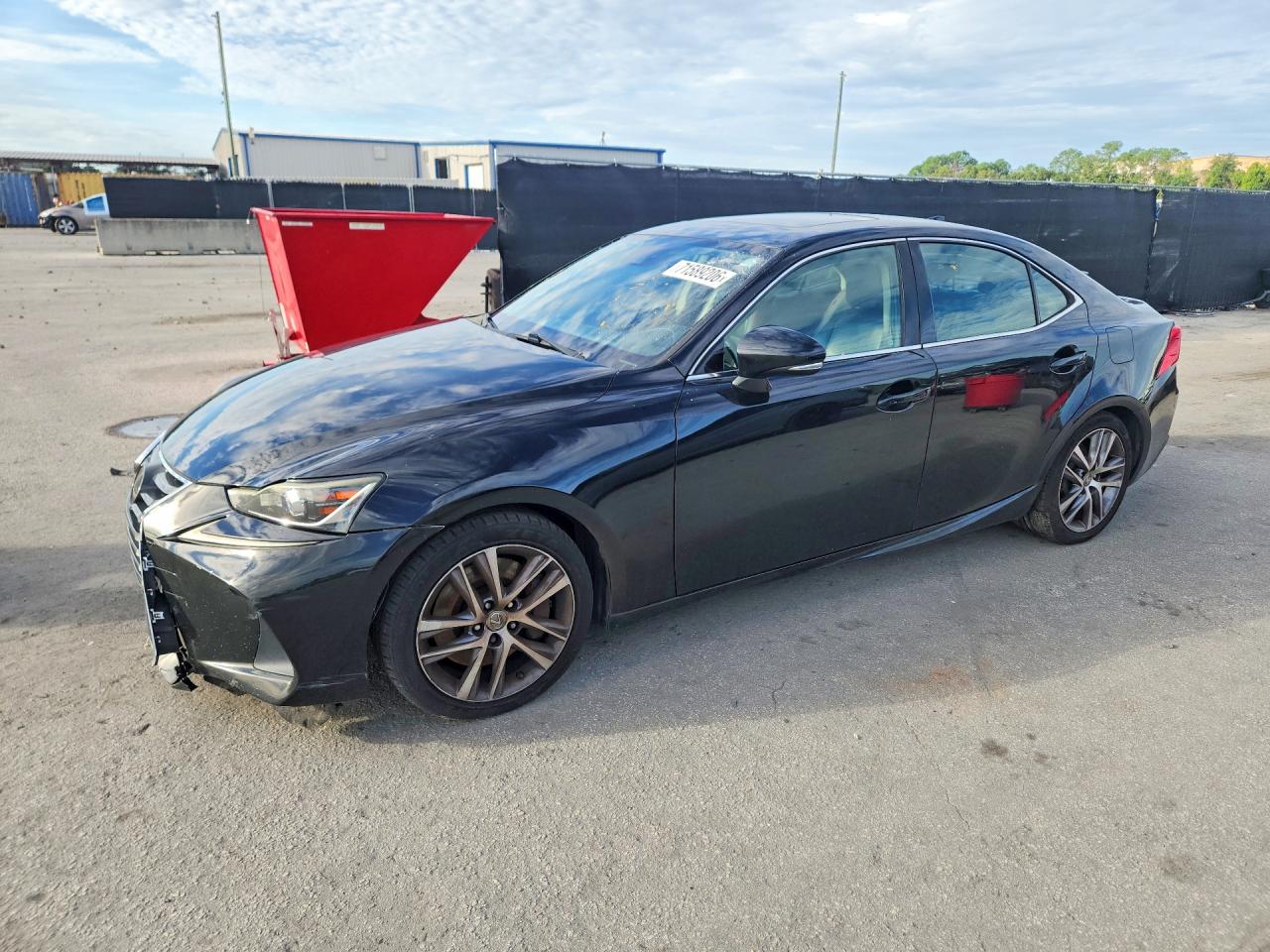 2018 LEXUS IS 300 — Front 3/4