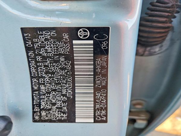 2013 TOYOTA PRIUS — VINS