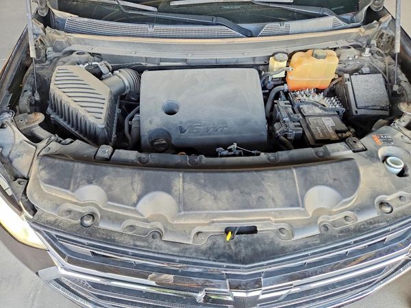 2019 CHEVROLET TRAVERSE LT — Engine bay