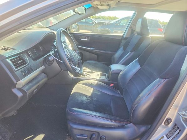 2015 TOYOTA CAMRY — DENT