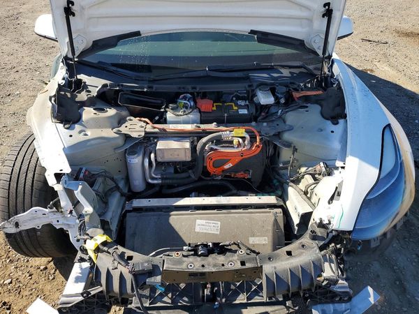2022 TESLA MODEL 3 — Engine bay