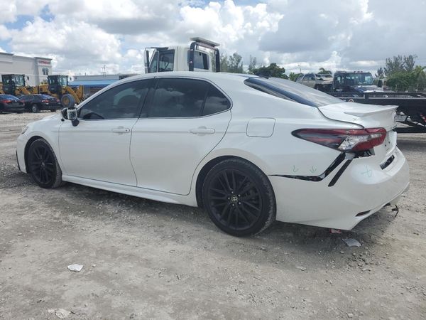 2022 TOYOTA CAMRY XSE