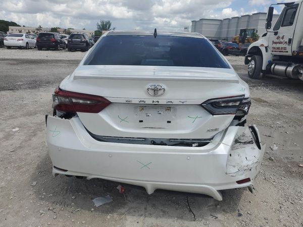 2022 TOYOTA CAMRY XSE