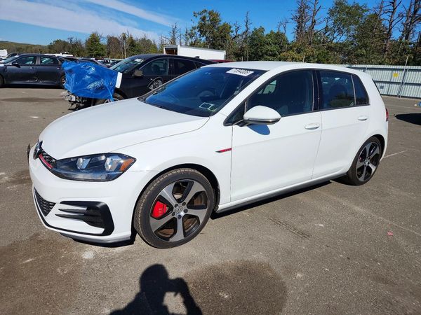 2019 VOLKSWAGEN GTI — Front 3/4