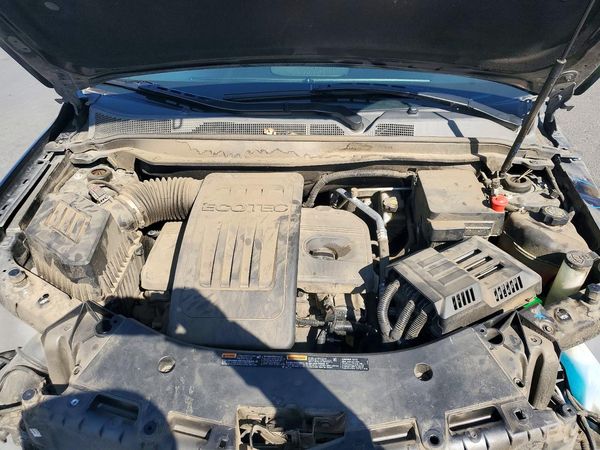 2016 CHEVROLET EQUINOX LTZ — Engine bay