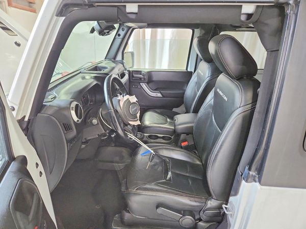 2015 JEEP WRANGLER Rubicon — DENT