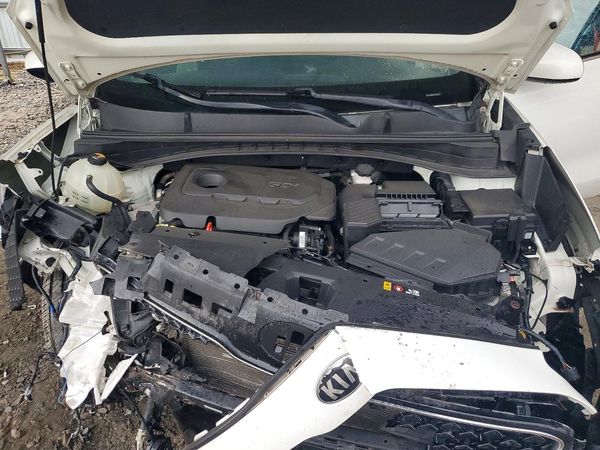 2018 KIA SPORTAGE QL — Engine bay