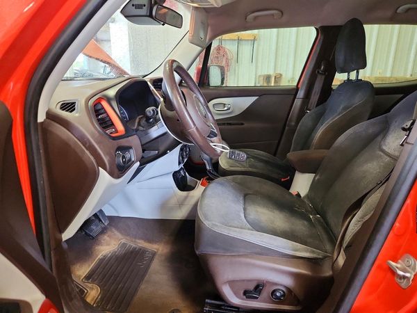 2015 JEEP RENEGADE — DENT