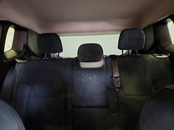 2015 JEEP RENEGADE — SUVN
