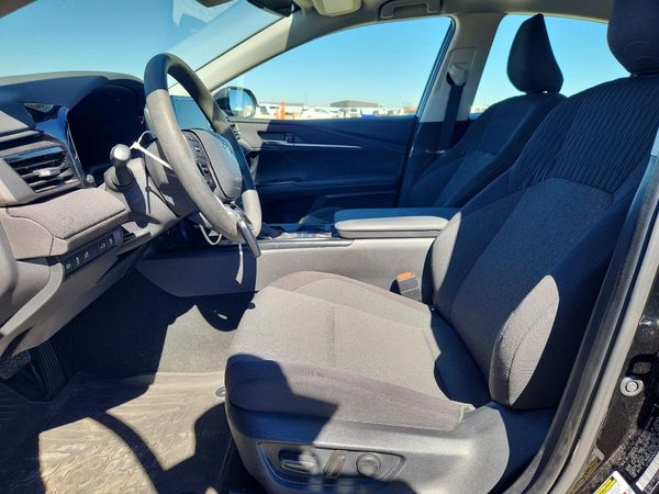 2025 TOYOTA CAMRY — DENT