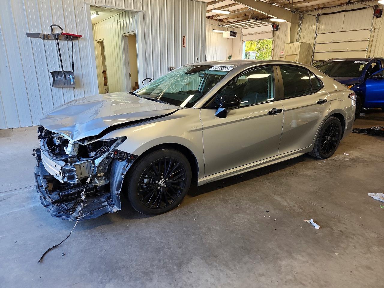 2021 TOYOTA CAMRY SE — Front 3/4