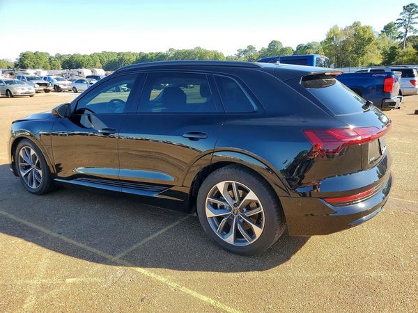 2021 AUDI E-TRON quattro Premium Plus — DSRA