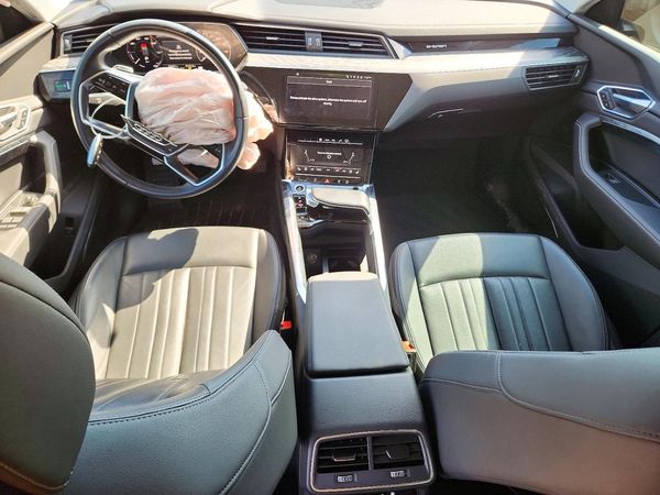 2021 AUDI E-TRON quattro Premium Plus — CKPT