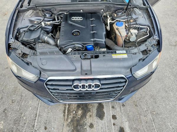 2014 AUDI A5 quattro Premium Plus — Engine bay