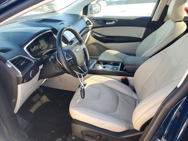 2020 FORD EDGE Titanium — DENT