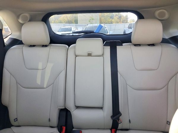 2020 FORD EDGE Titanium — SUVN
