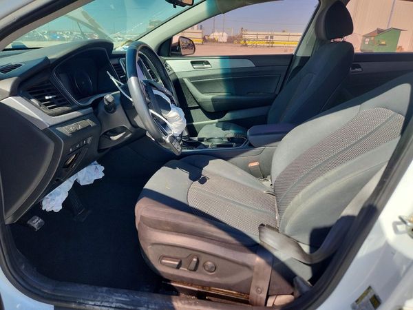 2019 HYUNDAI SONATA — DENT