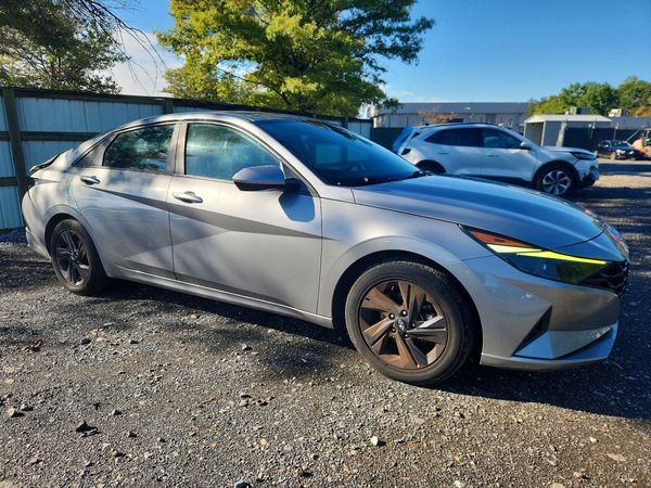 2023 HYUNDAI ELANTRA SEL — Passenger 3/4