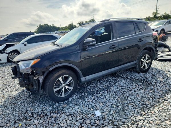 2016 TOYOTA RAV4 XLE (M Grade) — Front 3/4