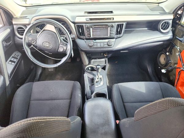 2016 TOYOTA RAV4 XLE (M Grade) — CKPT