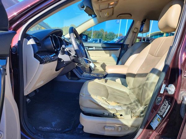 2012 KIA SORENTO GLS(Middle grade) — DENT