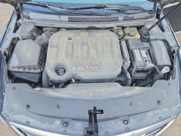 2018 CADILLAC XTS — Engine bay