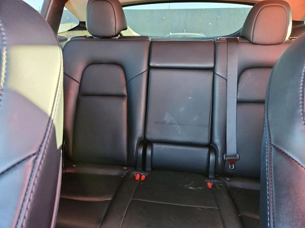 2021 TESLA MODEL Y — SUVN