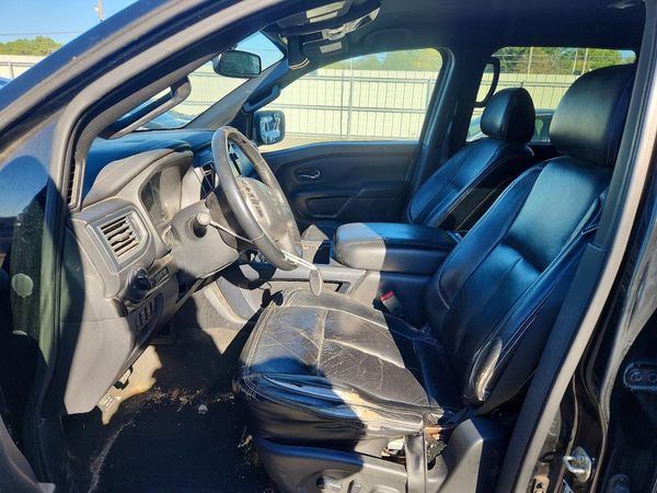 2019 NISSAN TITAN — DENT