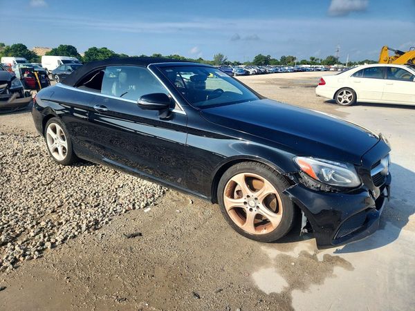 2017 MERCEDES-BENZ C-CLASS C300-4M — Passenger 3/4