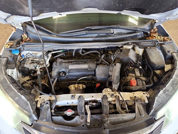 2015 HONDA CRV EX-L — Engine bay