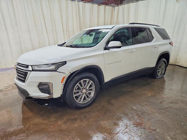 2023 CHEVROLET TRAVERSE LT — Front 3/4