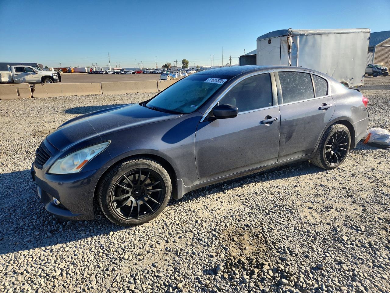 2013 INFINITI G37 — Front 3/4