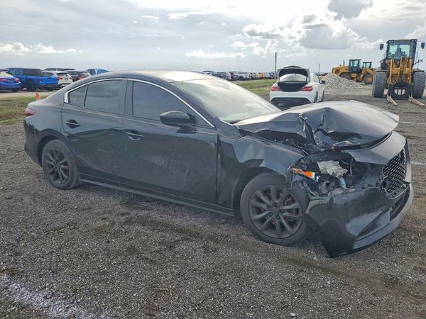 2021 MAZDA 3 Mazda3 — Passenger 3/4