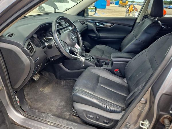 2018 NISSAN ROGUE — DENT