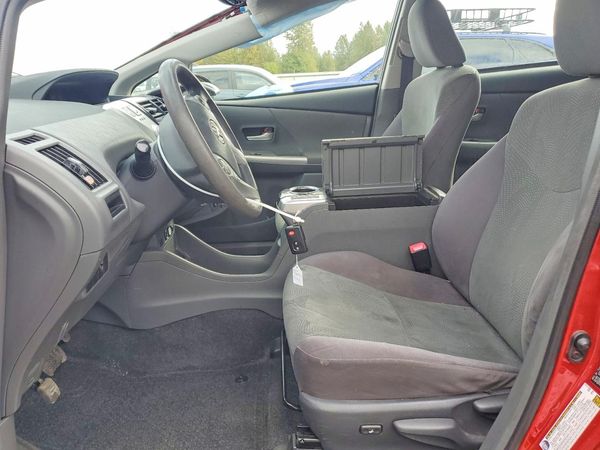 2013 TOYOTA PRIUS — DENT