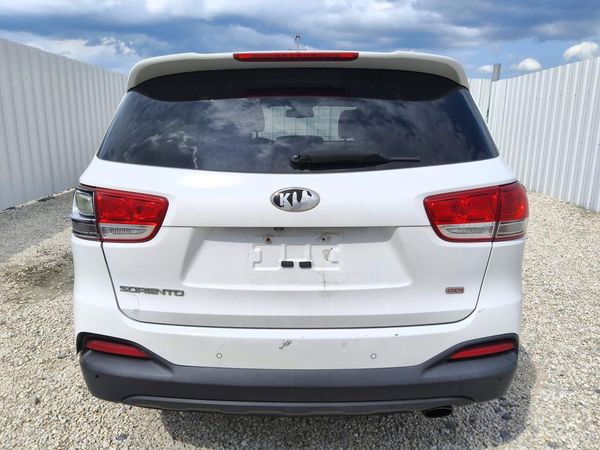 2017 KIA SORENTO L, LX — DIRR