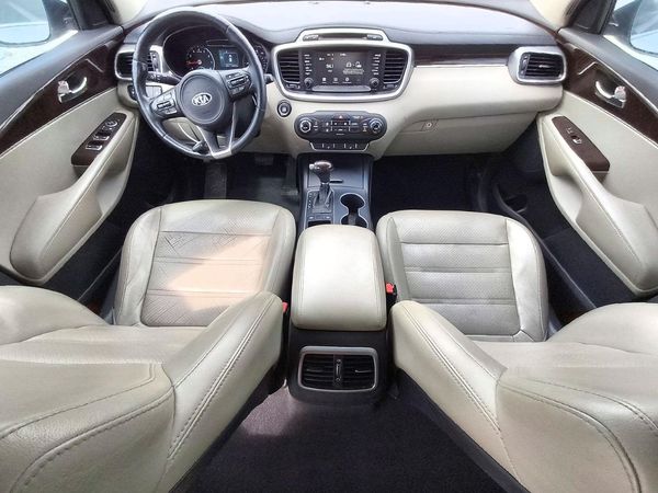 2017 KIA SORENTO L, LX — CKPT