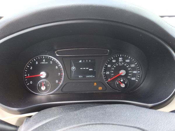2017 KIA SORENTO L, LX — ODOM