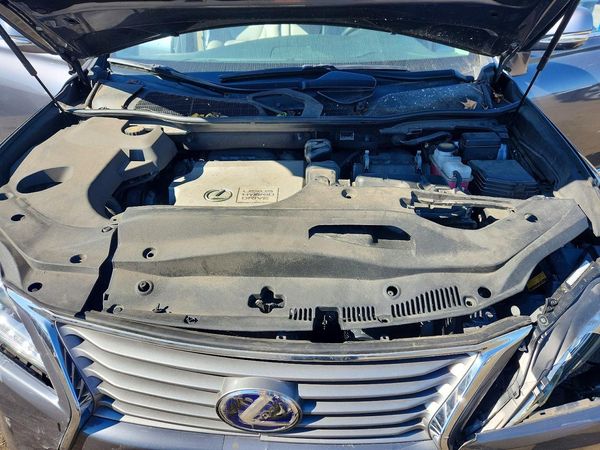 2014 LEXUS RX — Engine bay