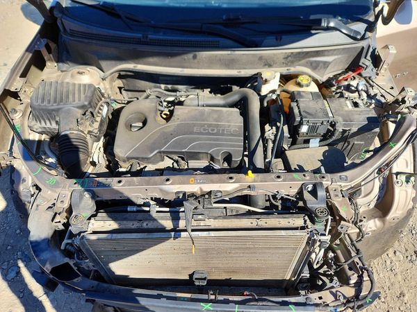 2018 CHEVROLET EQUINOX LT (1LT) — Engine bay